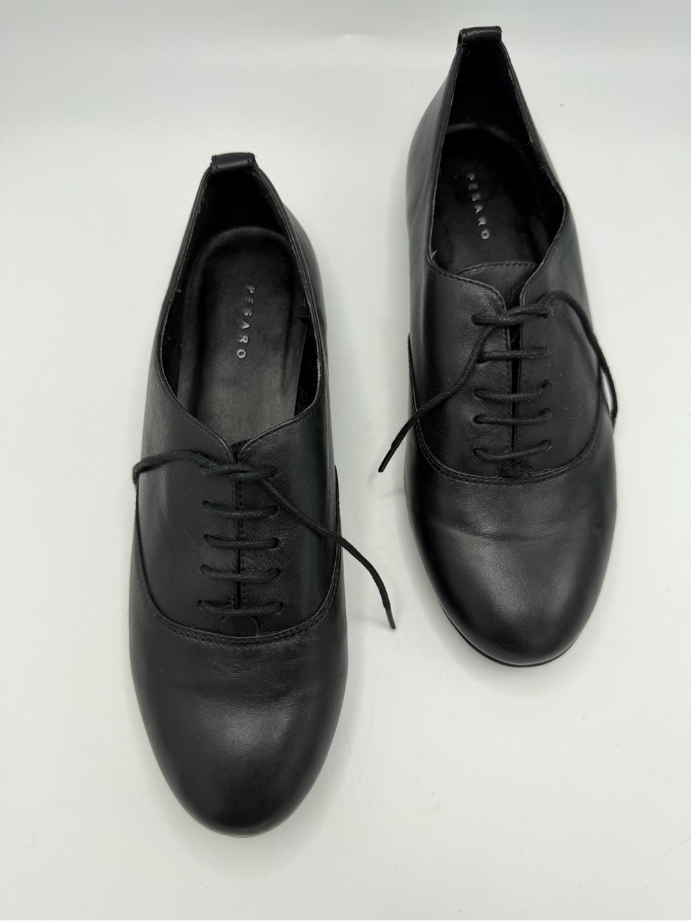 Pesaro Oxford Flat Shoes Felina Size 9 in Black Leather lace up Classic